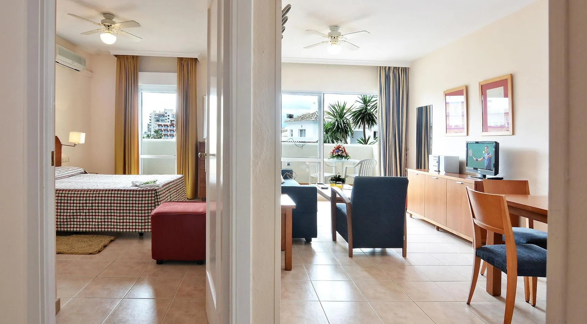 Clc Benal Beach Aparthotel Benalmádena 3*,