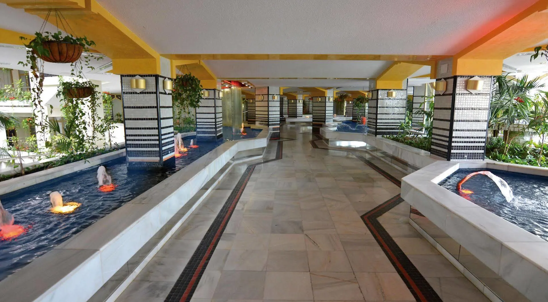 Clc Benal Beach Aparthotel Benalmadena